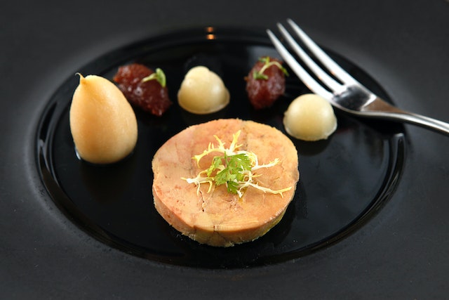 Foie gras artisanal produit par un producteur de foie gras des Landes, en France